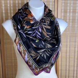 Valentina Fiore Elegant Floral Square Scarf Vintage